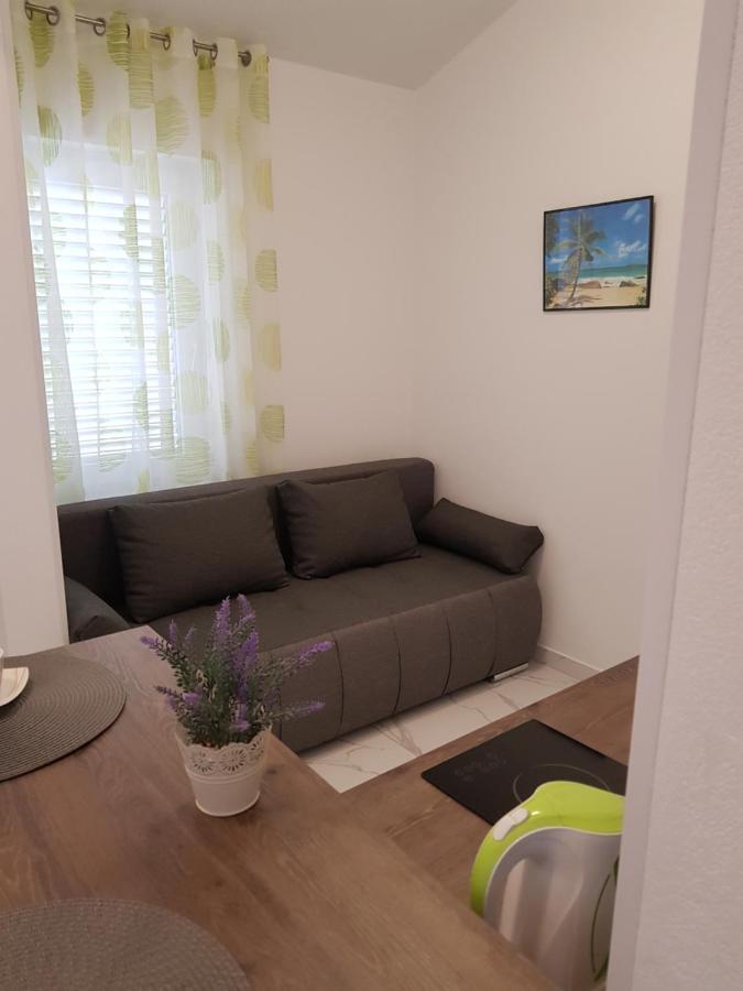 Apartments Sun Dance With Heated Pool Новаля Екстериор снимка