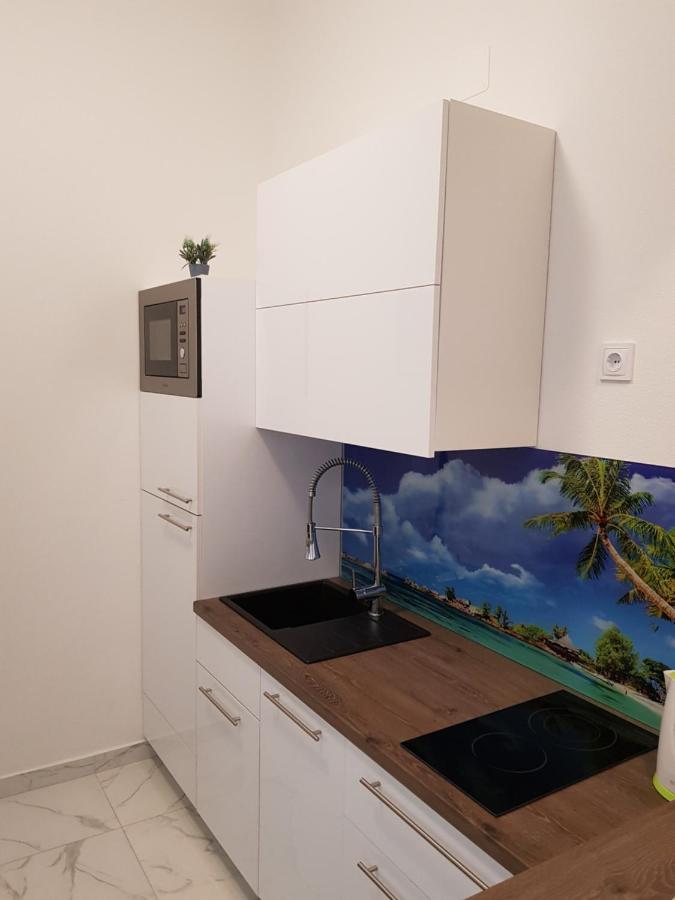 Apartments Sun Dance With Heated Pool Новаля Екстериор снимка